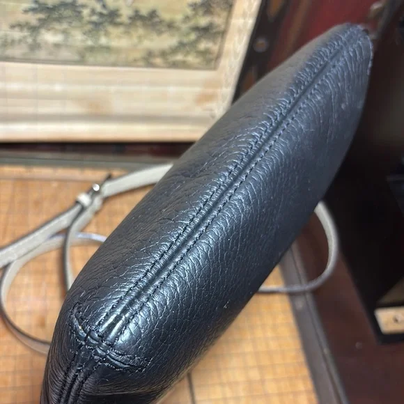 kate spade Leather Shoulder Crossbody Bag Two Tone Cream Black 10”Lx9.5”Hx2”W - Picture 10 of 17